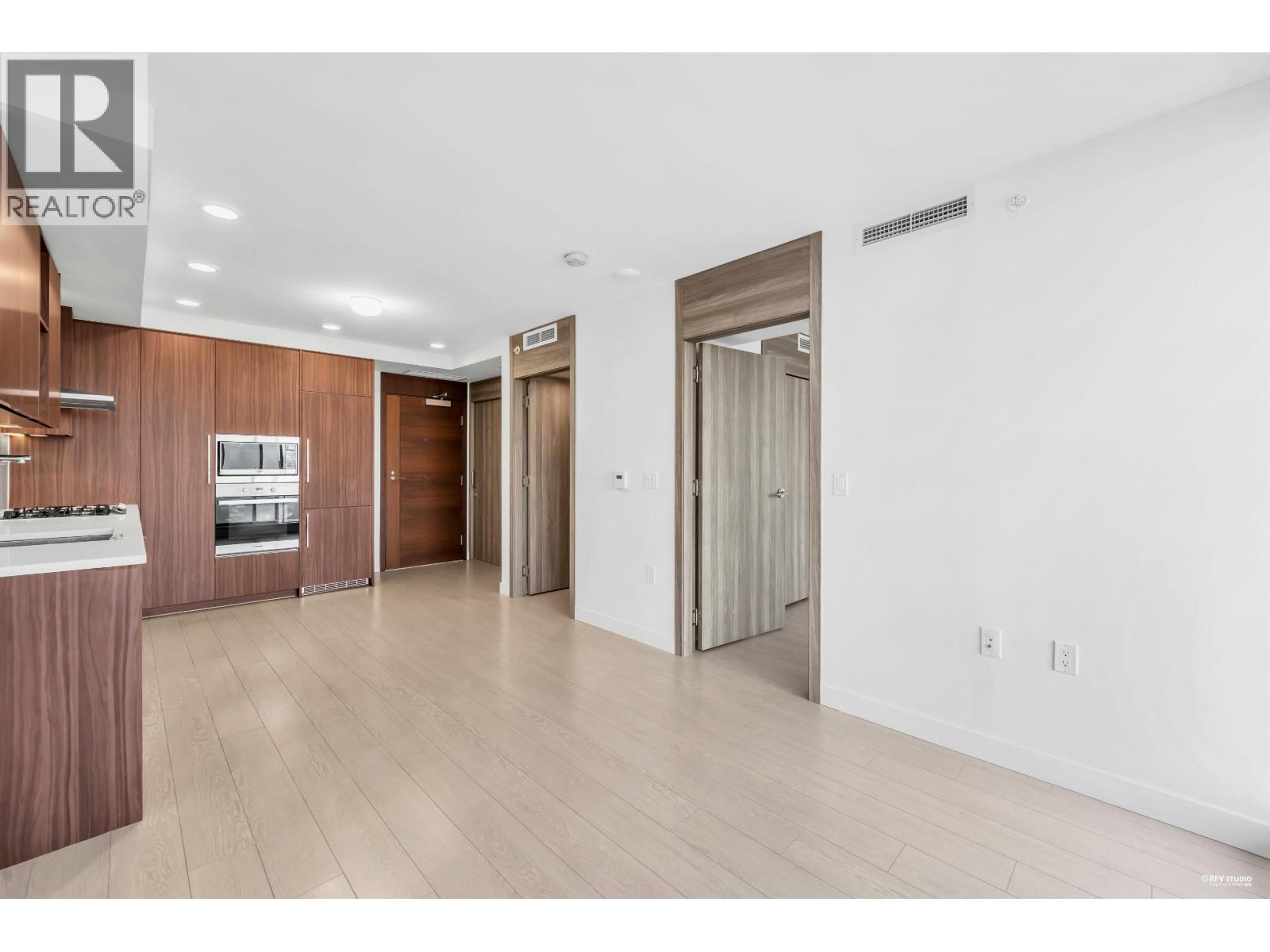 Listing Picture 6 of 32 : 2208 455 SW MARINE DRIVE, Vancouver / 溫哥華 - 魯藝地產 Yvonne Lu Group - MLS Medallion Club Member