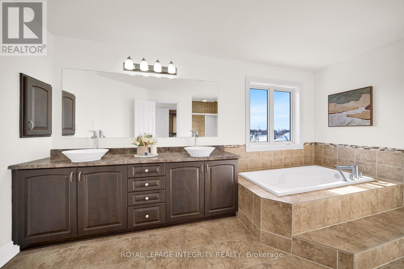 609 New Liskeard Crescent, Ottawa, Ontario  K2J 0N4 - Photo 24 - X12722728