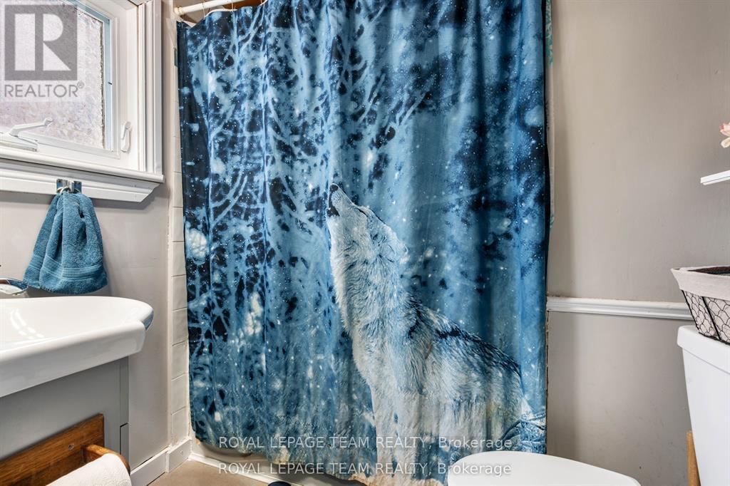 46 Joseph Street, North Dundas, Ontario K0C 1H0 - Photo 31 - X12722730