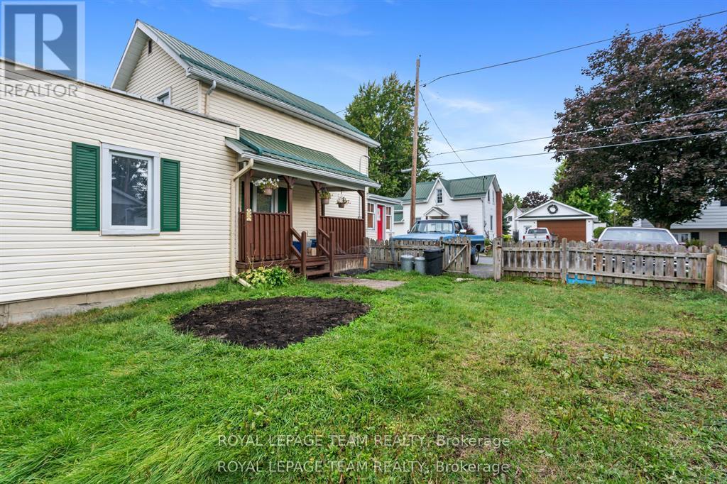 46 Joseph Street, North Dundas, Ontario K0C 1H0 - Photo 32 - X12722730