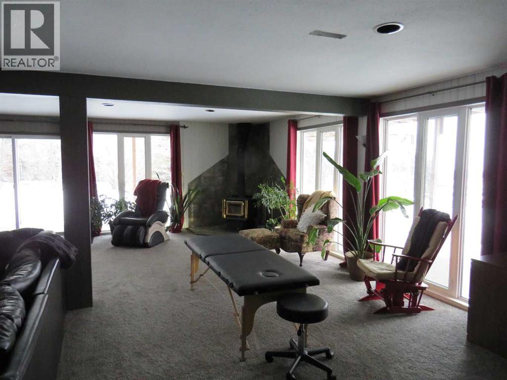 2025 Twp Rd 400, Rural Lacombe County, Alberta  T0C 0J0 - Photo 12 - A2281204