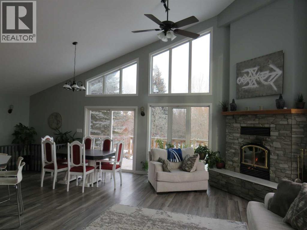 2025 Twp Rd 400, Rural Lacombe County, Alberta  T0C 0J0 - Photo 5 - A2281204