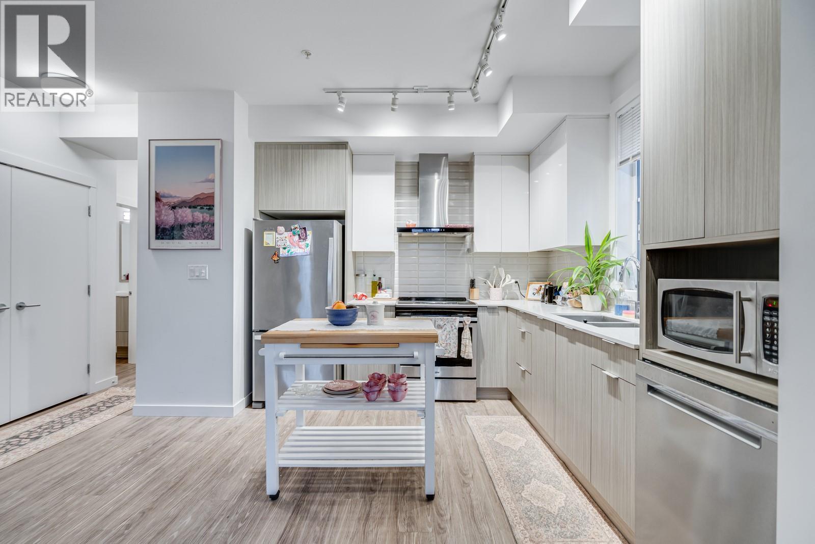 1800 Richter Street Unit# 115, Kelowna, British Columbia  V1Y 6C7 - Photo 2 - 10372946