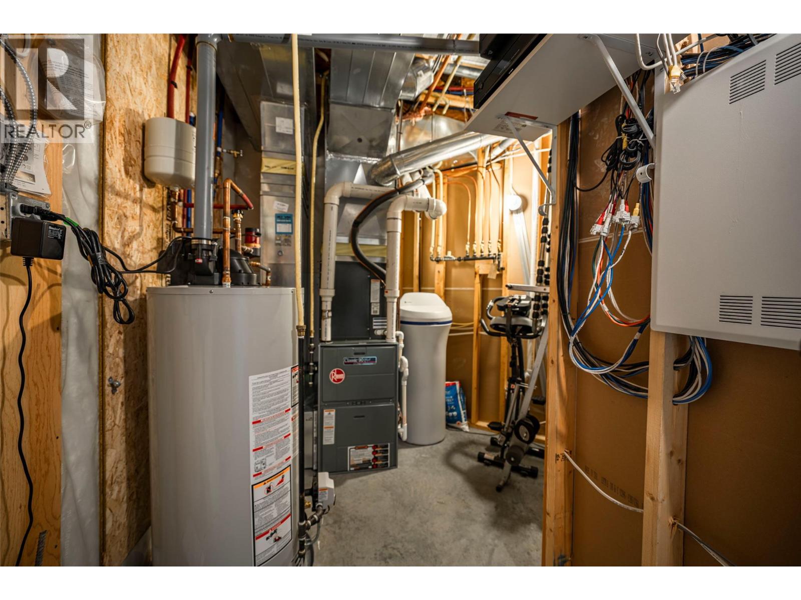 4134 Camelback Way, Vernon, British Columbia  V1T 9W4 - Photo 60 - 10373405