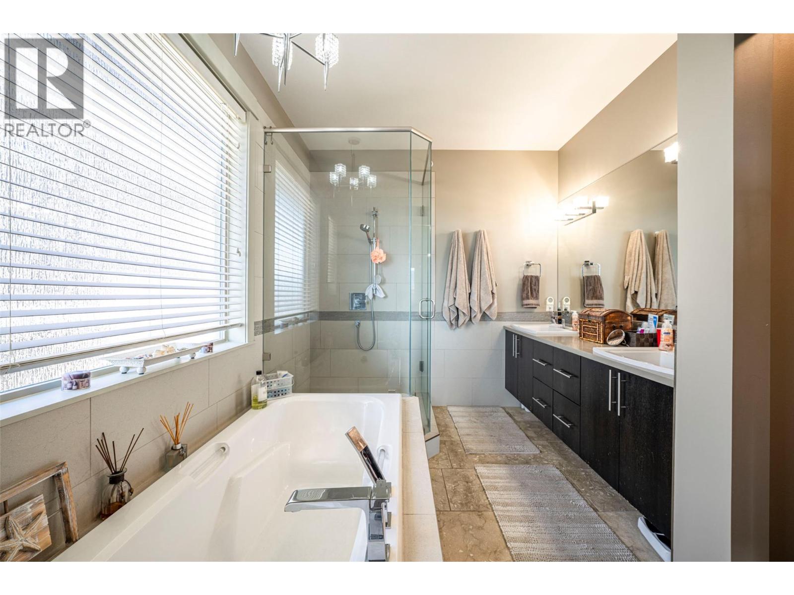 4134 Camelback Way, Vernon, British Columbia  V1T 9W4 - Photo 34 - 10373405