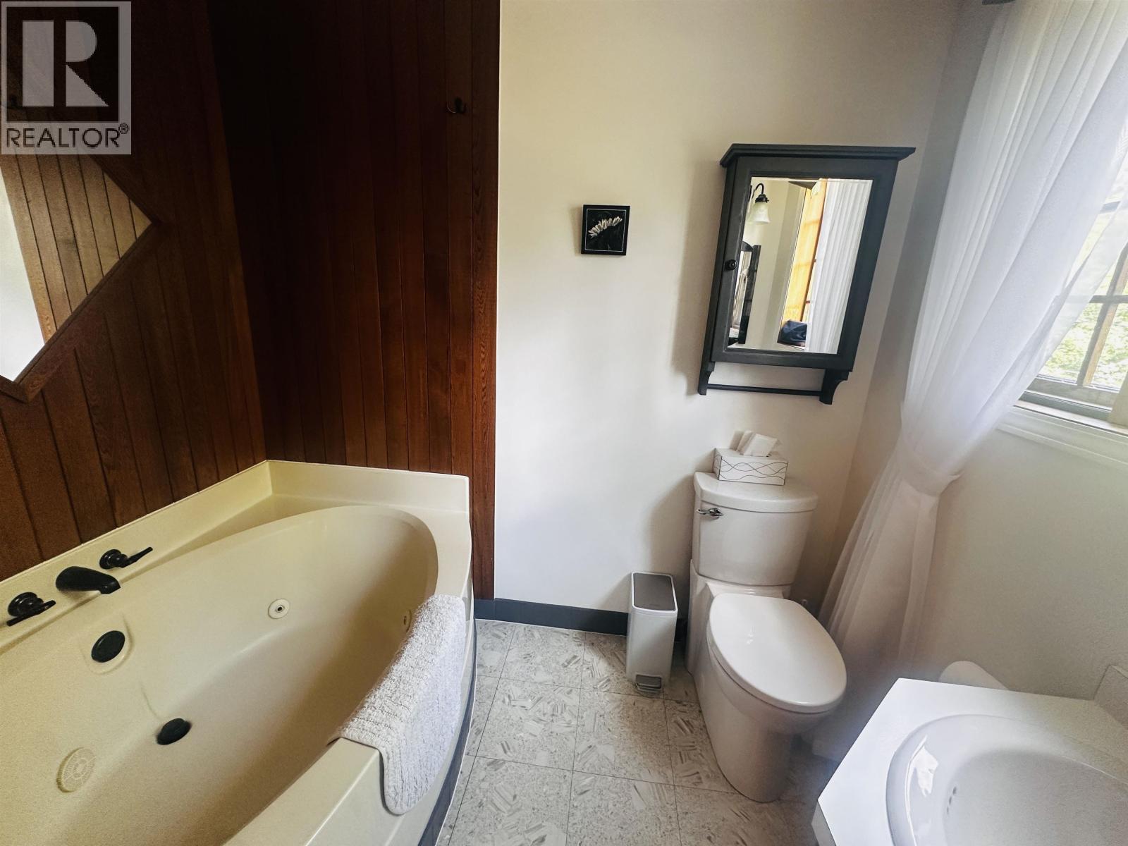 16939 E 16 Highway, Burns Lake, British Columbia  V0J 1E3 - Photo 35 - R3031258