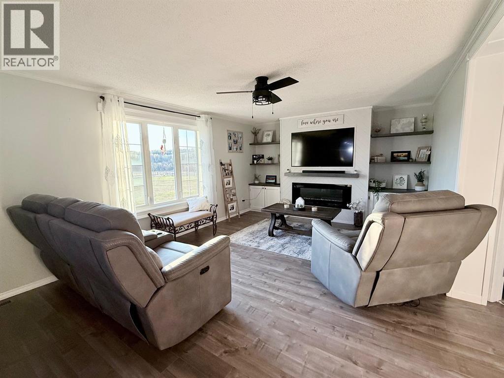 51 Pebble Drive, Fort Nelson, British Columbia  V0C 1R0 - Photo 22 - R3076003