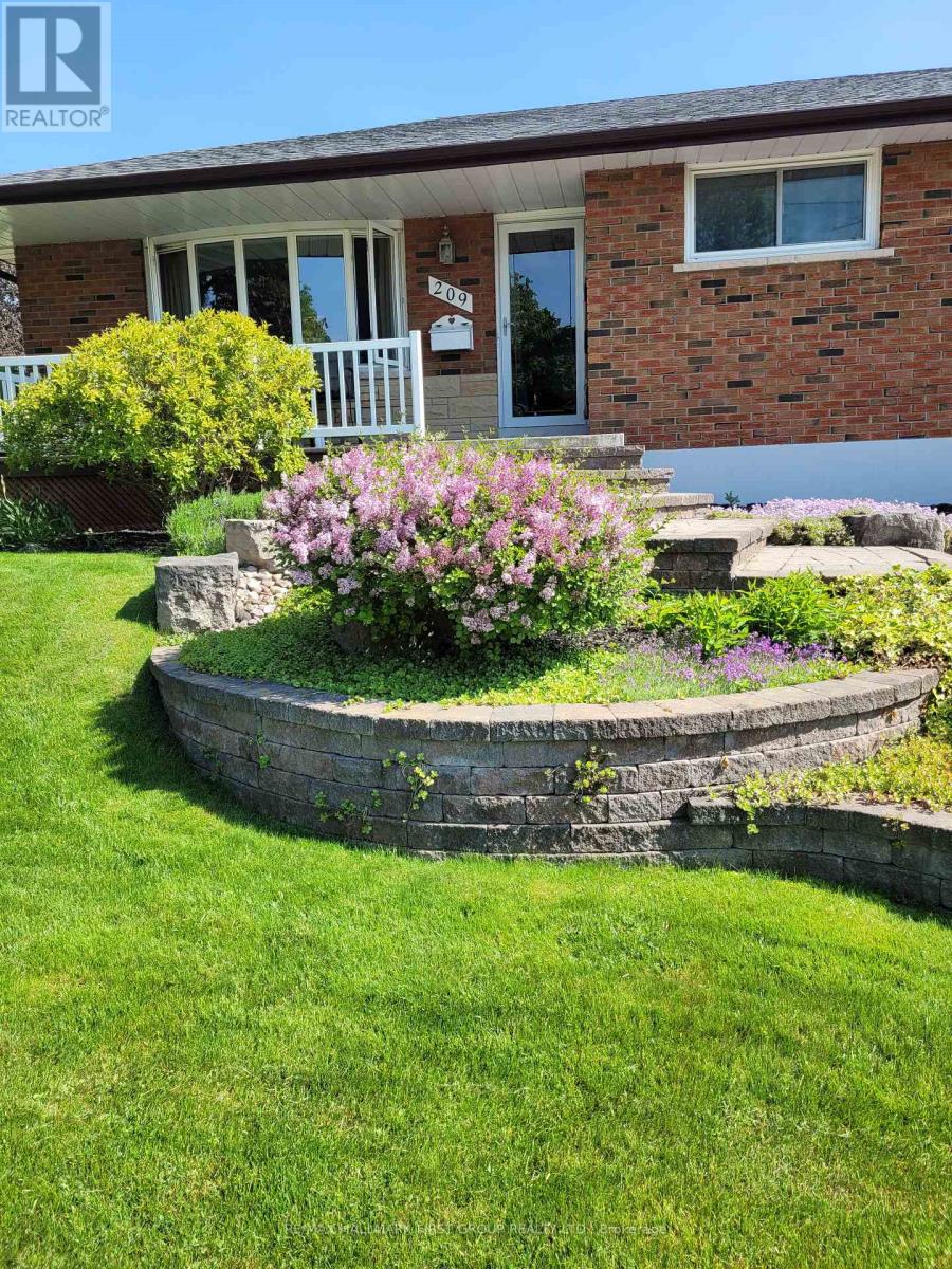 209 JOHNSON AVENUE, Whitby, Ontario