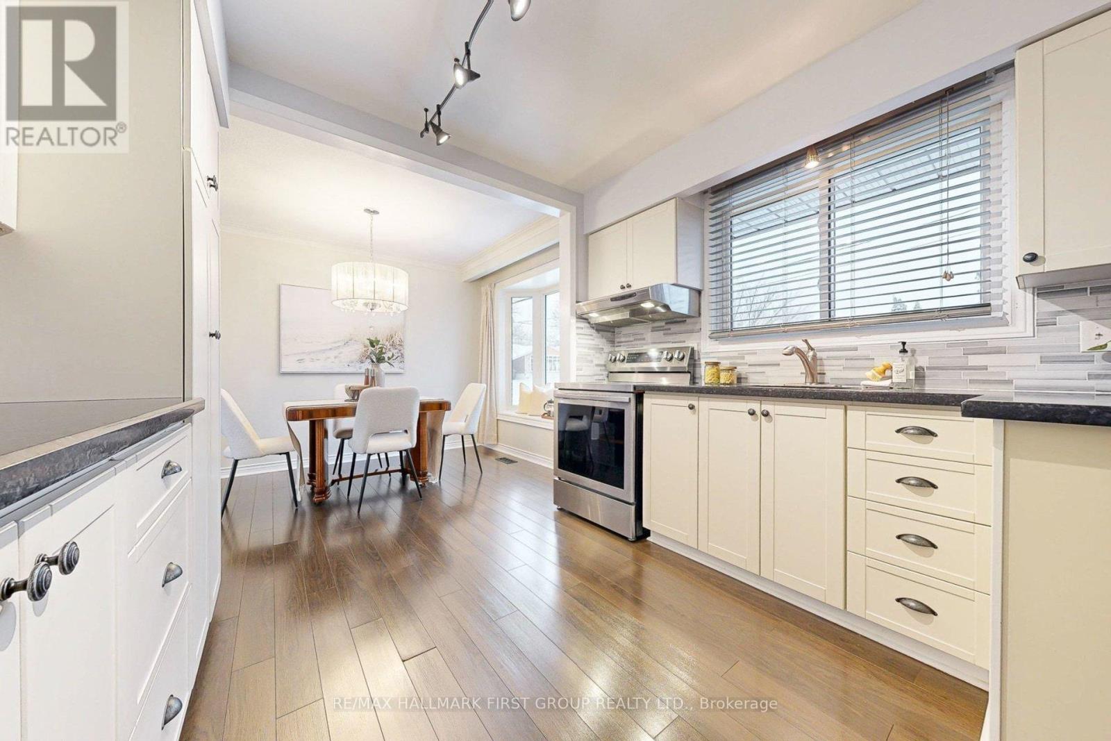 209 Johnson Avenue, Whitby, Ontario  L1N 3T2 - Photo 15 - E12722710