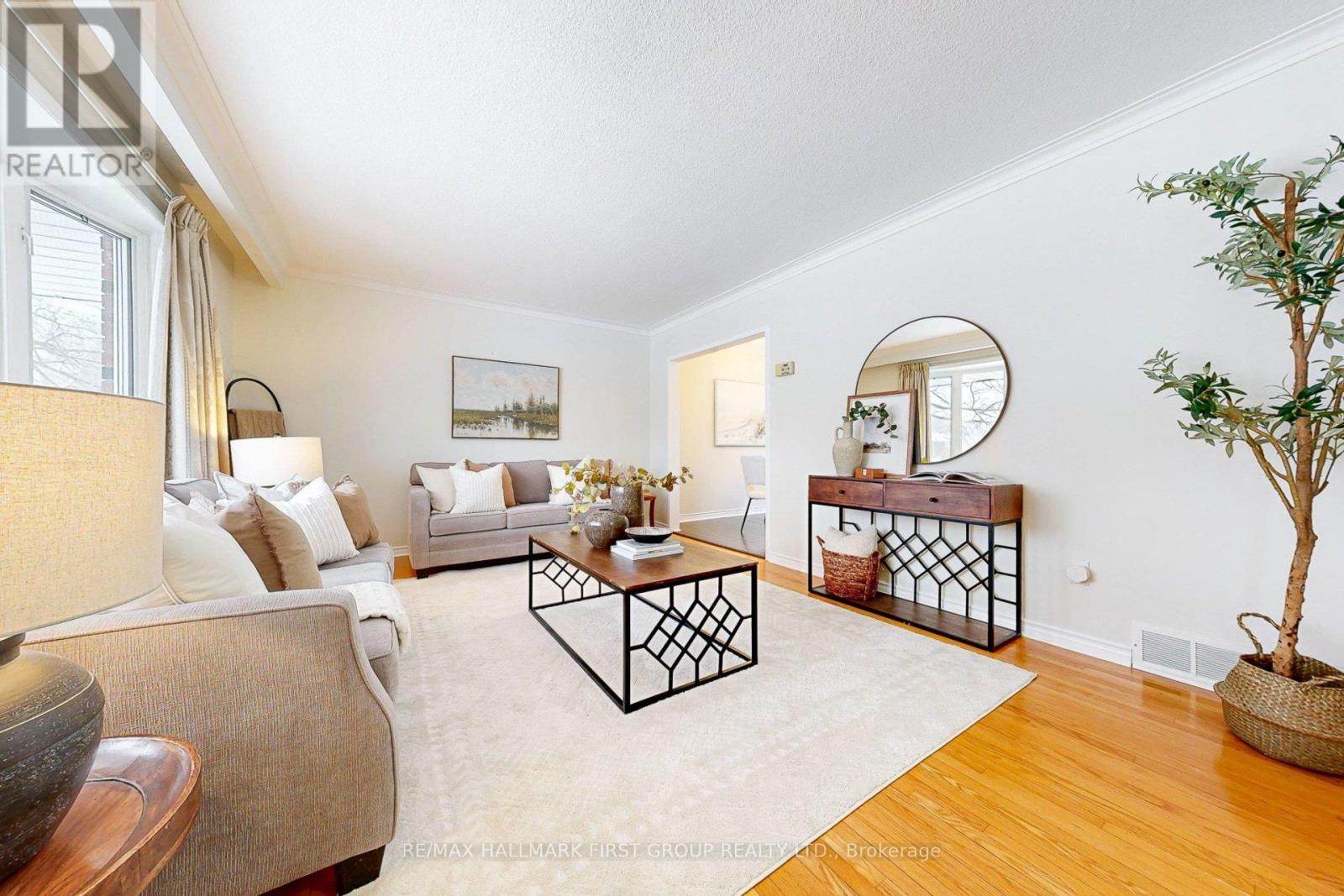 209 Johnson Avenue, Whitby, Ontario  L1N 3T2 - Photo 8 - E12722710