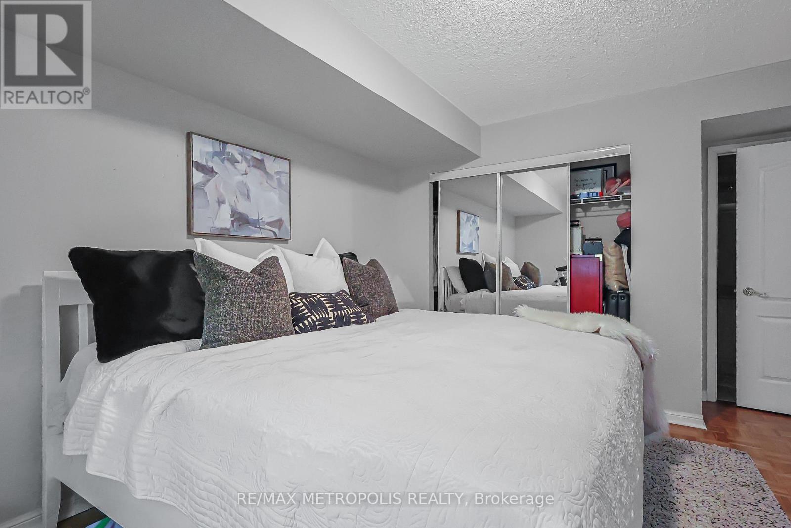 216 - 2500 Rutherford Road, Vaughan, Ontario  L4K 5N7 - Photo 11 - N12722734