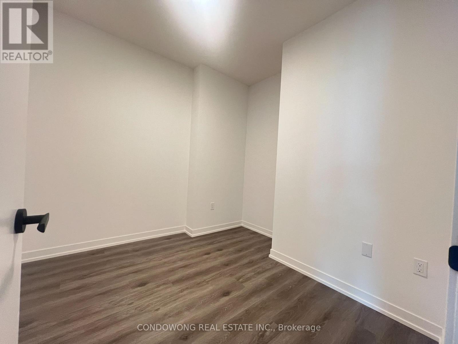 2609 - 28 Interchange Way, Vaughan, Ontario  L4K 0P8 - Photo 3 - N12722738