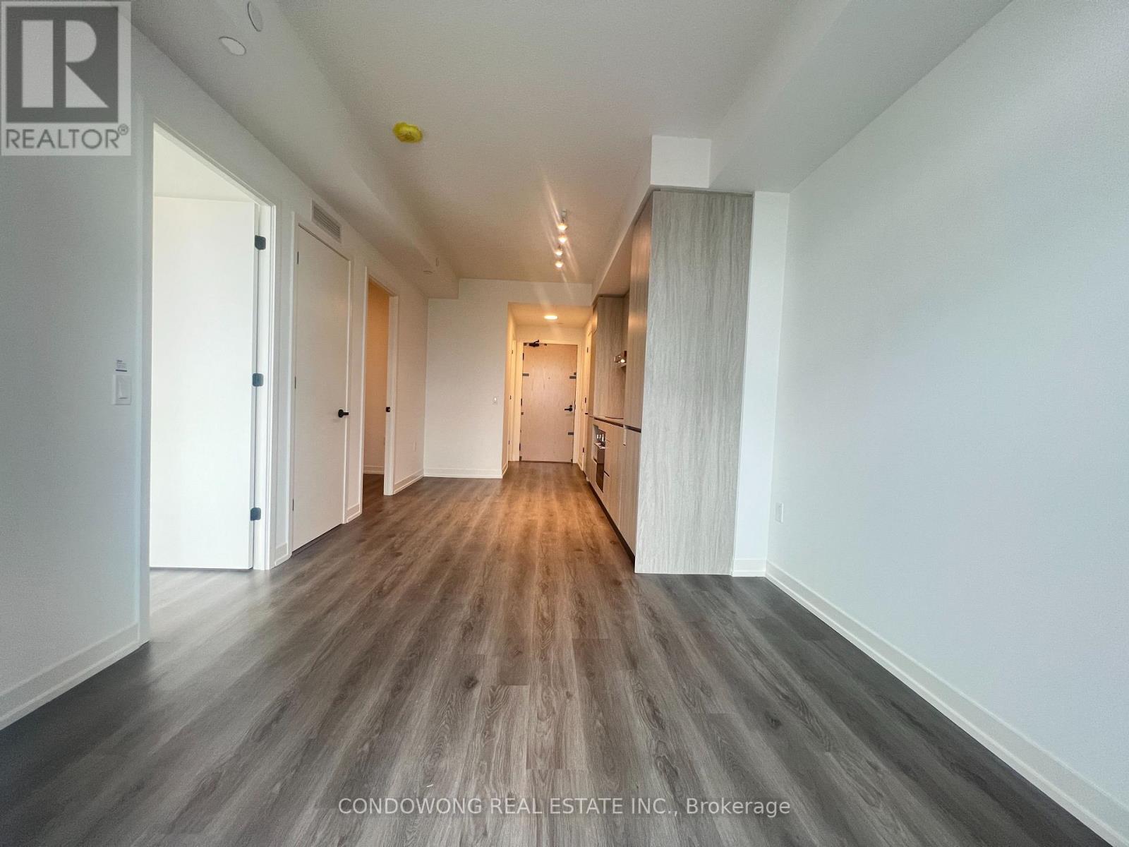 2609 - 28 Interchange Way, Vaughan, Ontario  L4K 0P8 - Photo 8 - N12722738