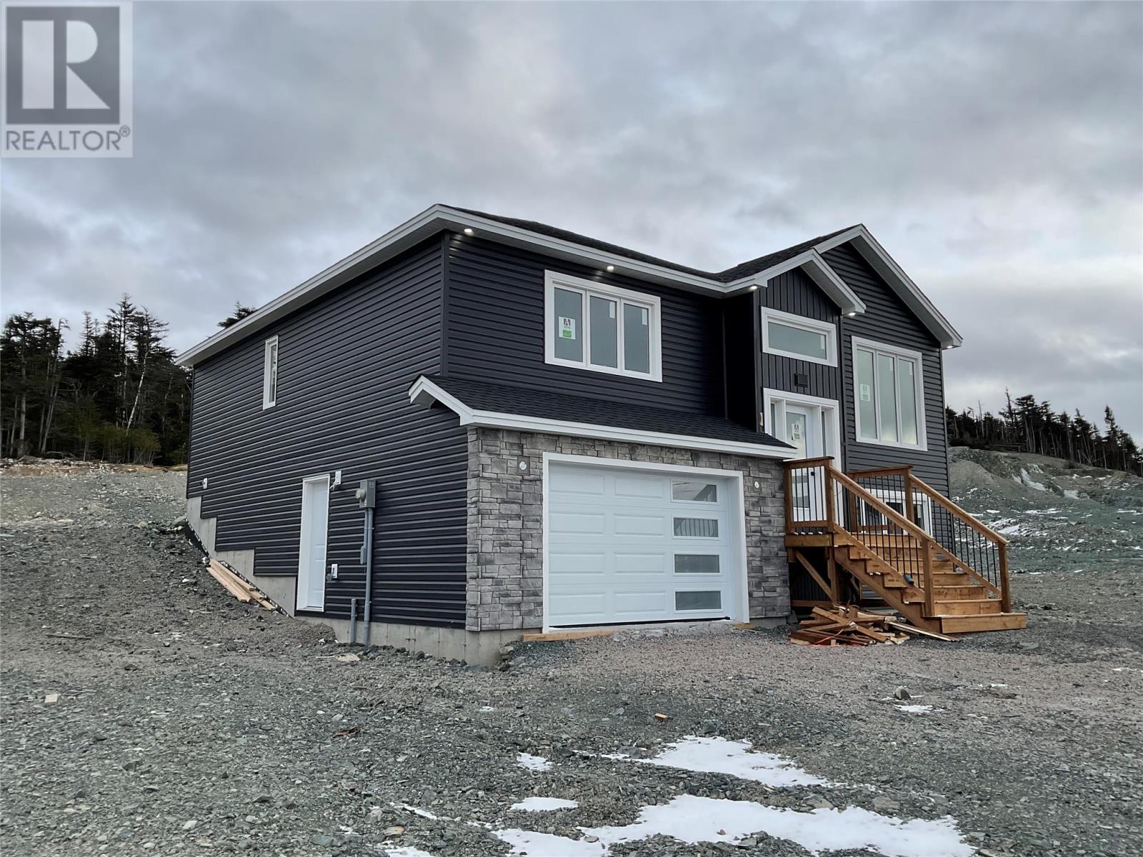 115 Sgt Donald Lucas Drive, Paradise, Newfoundland & Labrador  A1L 4L3 - Photo 2 - 1292324