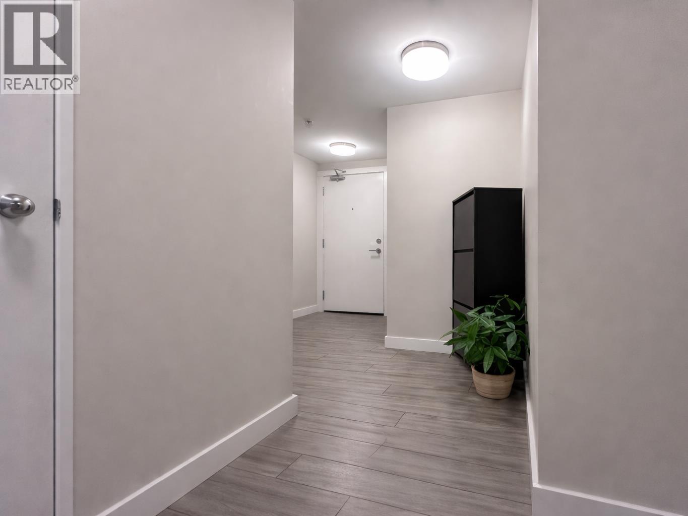 306 602 Como Lake Avenue, Coquitlam, British Columbia  V3J 0G2 - Photo 14 - R3059137