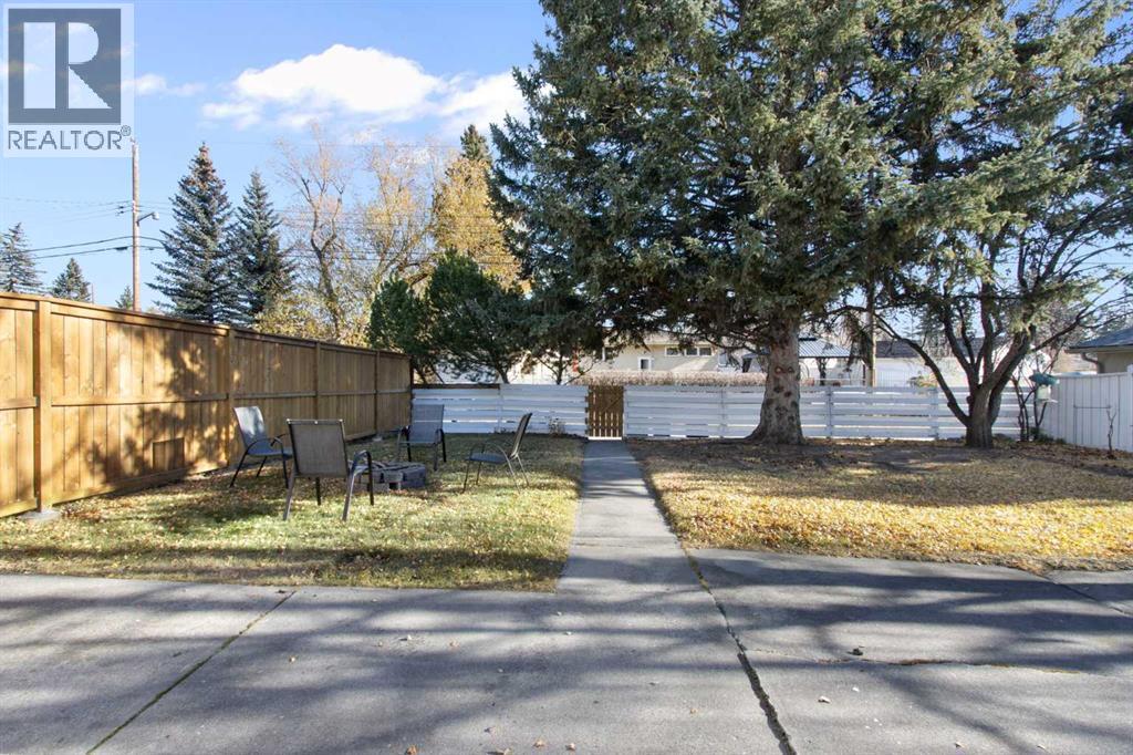 123 Glacier Drive Sw, Calgary, Alberta  T3E 5A3 - Photo 36 - A2271776