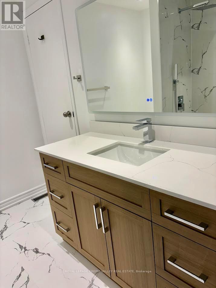 66 Berkshire Square, Brampton, Ontario  L6Z 1N4 - Photo 15 - W12722214