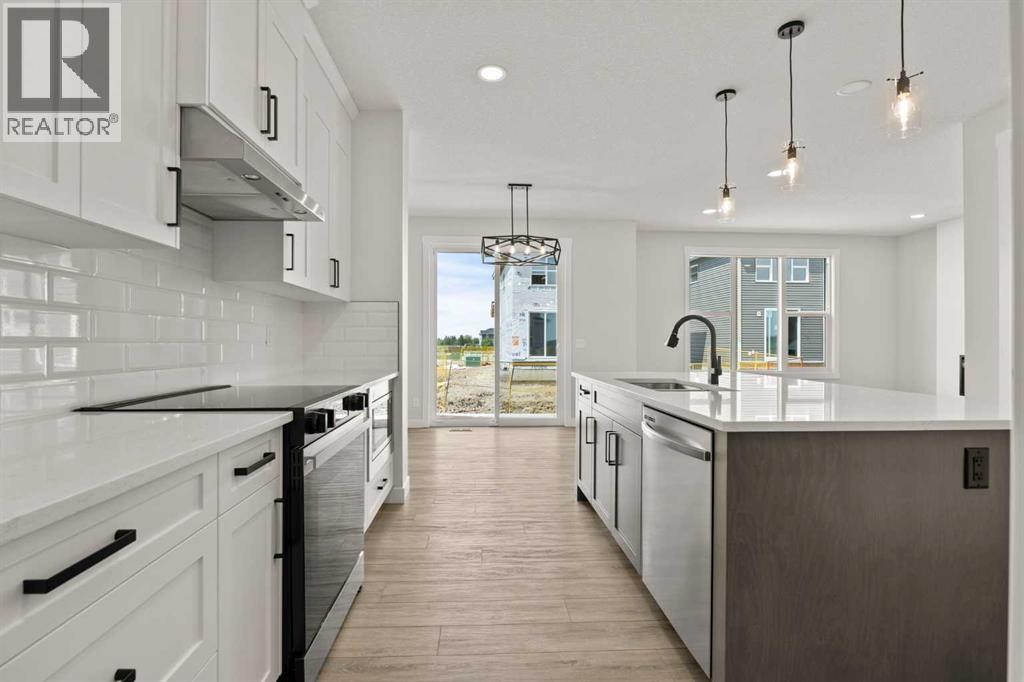 447 Kinniburgh Loop, Chestermere, Alberta  T1X 3C2 - Photo 17 - A2281154