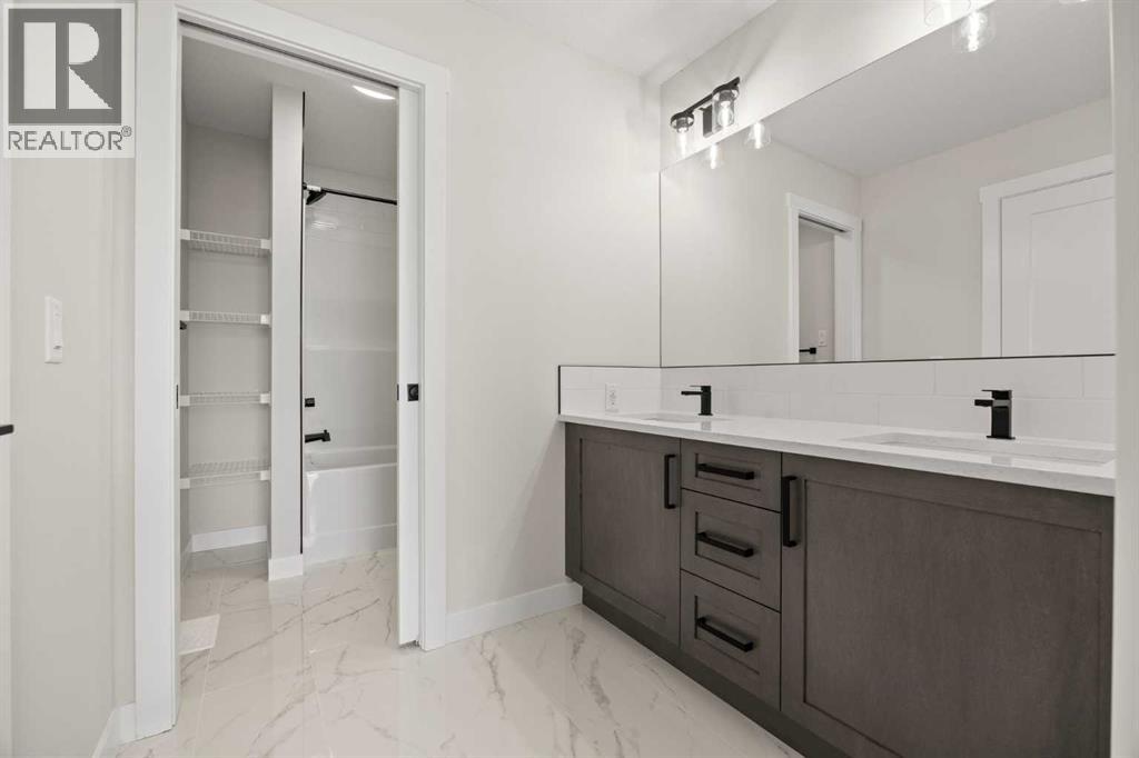 447 Kinniburgh Loop, Chestermere, Alberta  T1X 3C2 - Photo 30 - A2281154