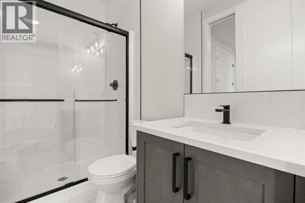 447 Kinniburgh Loop, Chestermere, Alberta  T1X 3C2 - Photo 5 - A2281154