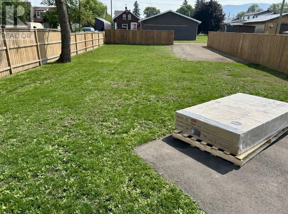 228 Christina St E, Thunder Bay, Ontario  P7E 4N7 - Photo 27 - TB2600111