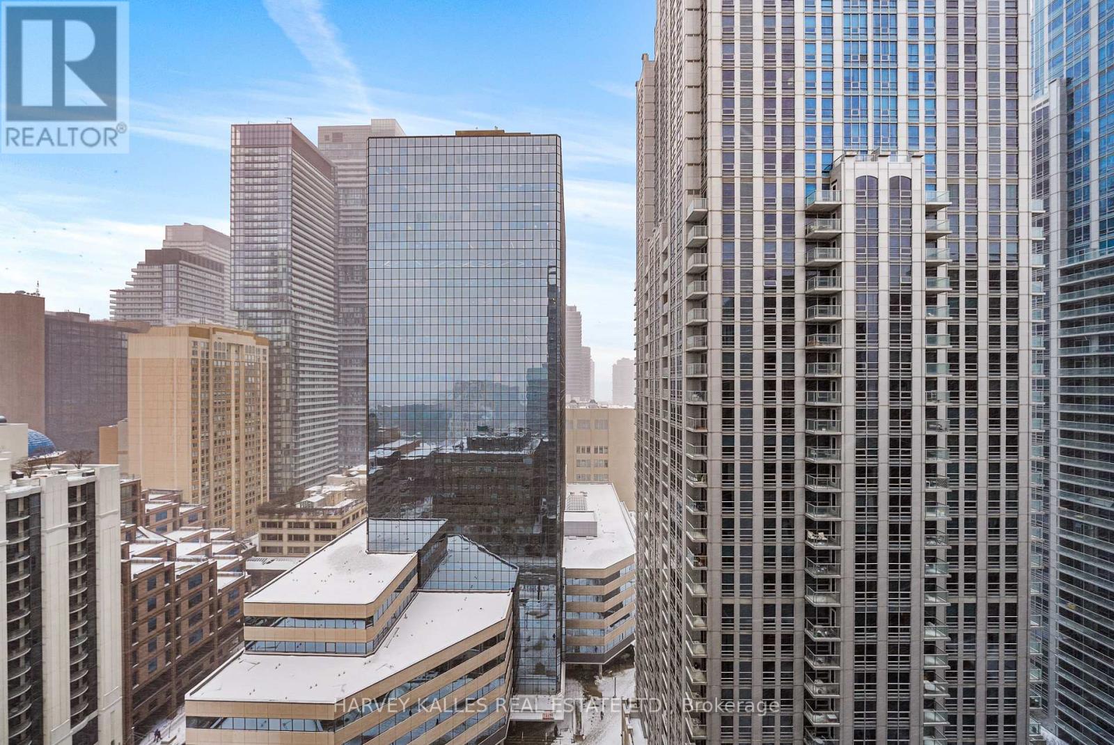 2203 - 770 Bay Street, Toronto, Ontario  M5G 0A6 - Photo 17 - C12722712