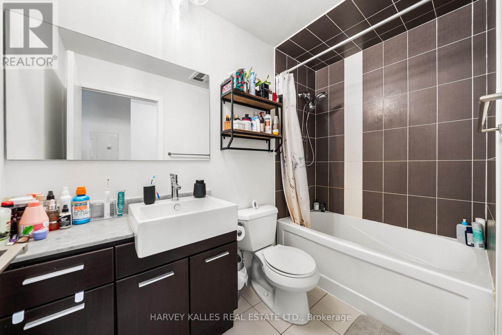 2203 - 770 Bay Street, Toronto, Ontario  M5G 0A6 - Photo 21 - C12722712