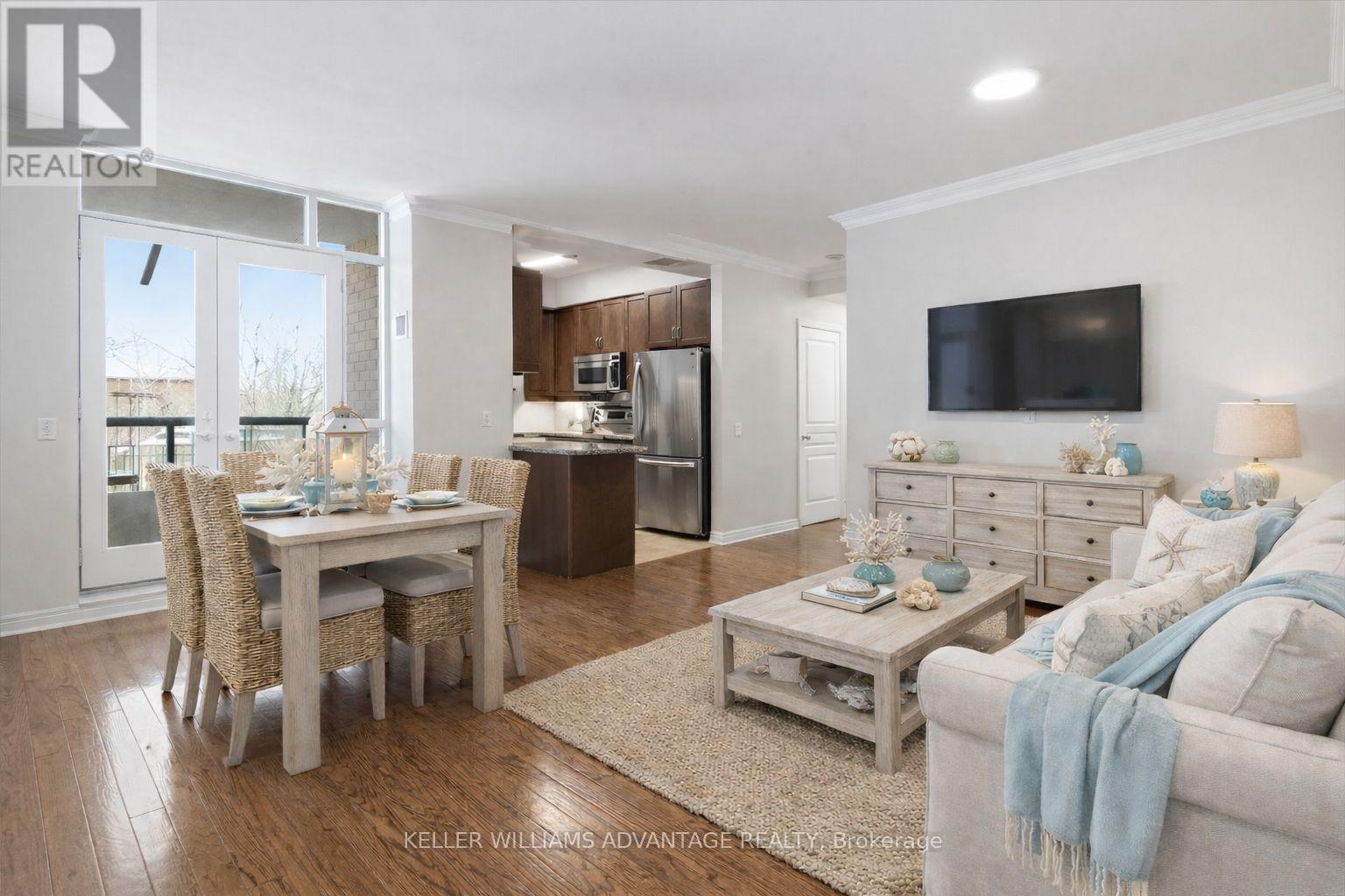 305 - 9 Boardwalk Drive, Toronto, Ontario  M4L 6T1 - Photo 5 - E12722074