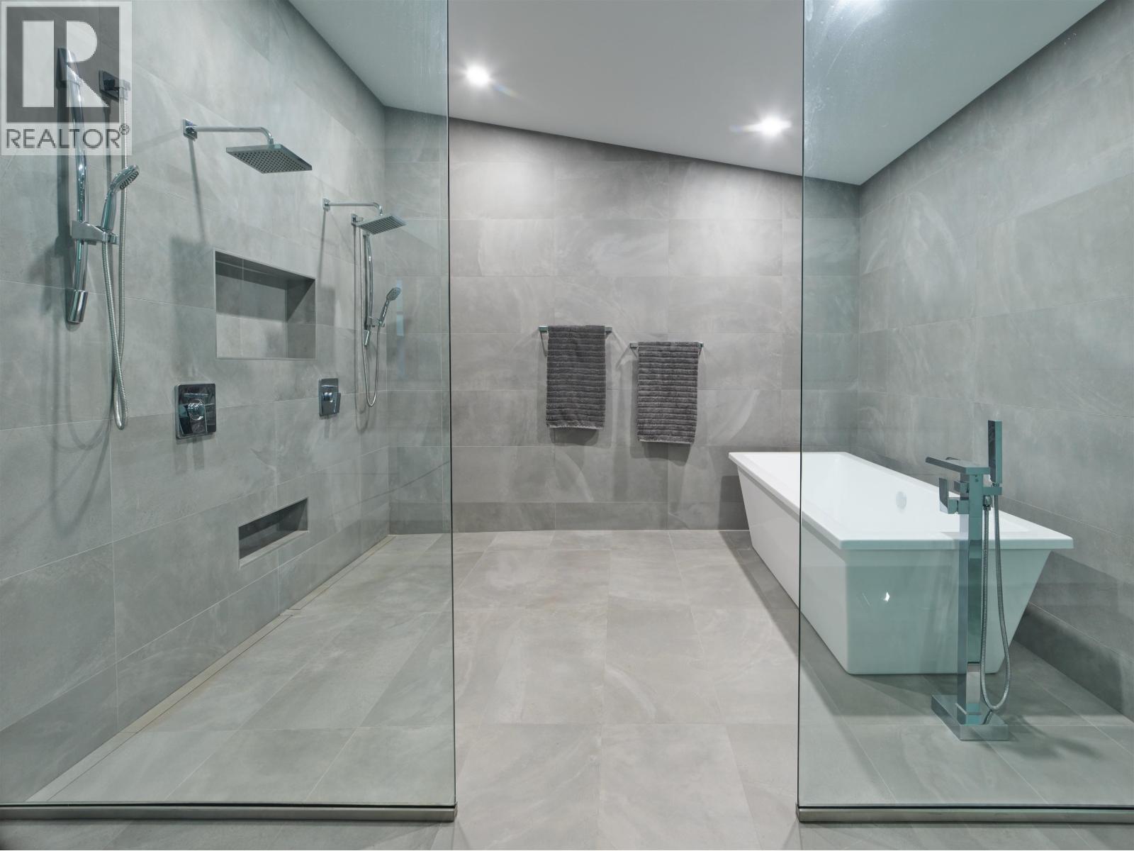 2409 Windridge Drive, North Vancouver, British Columbia  V7H 1B6 - Photo 15 - R3082437