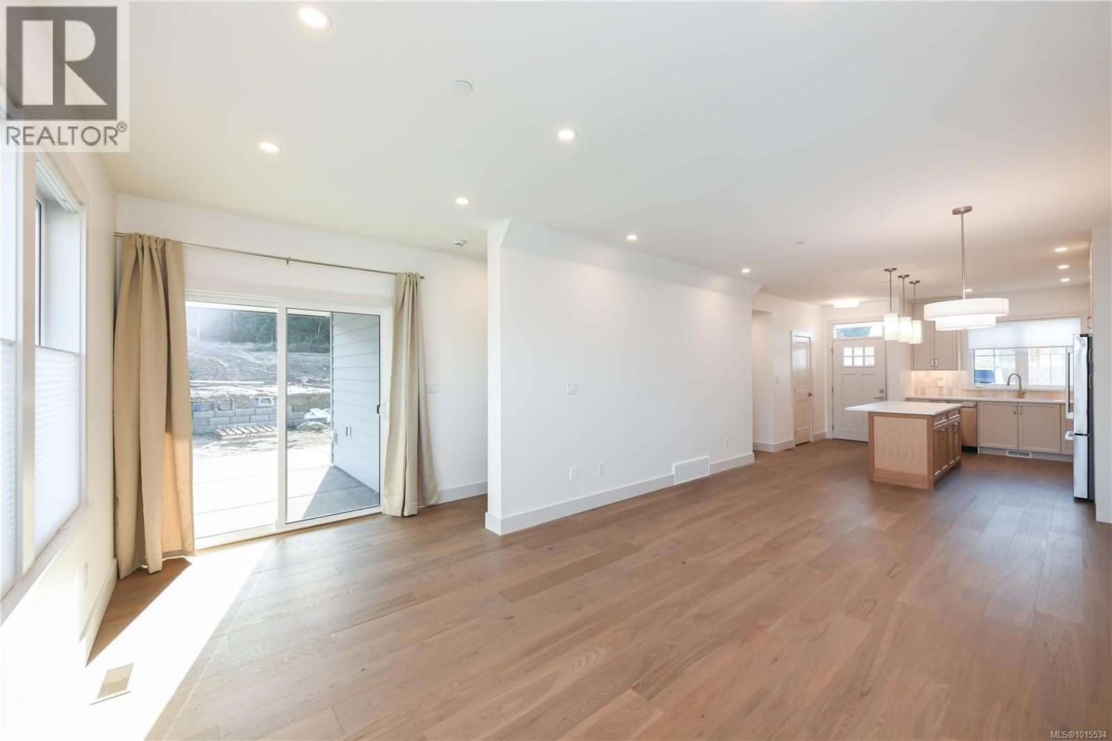 695 Westminster Blvd, Courtenay, British Columbia  V9N 0E1 - Photo 5 - 1015534