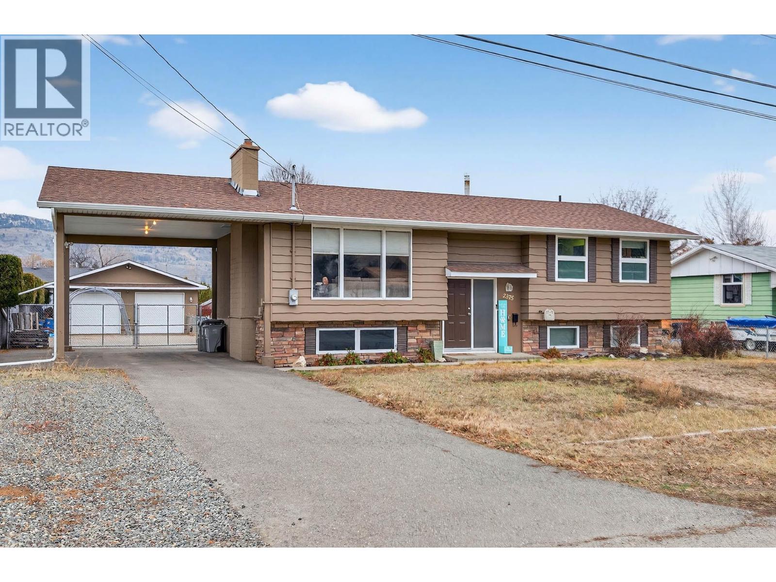 2375 Briarwood Avenue, Kamloops, British Columbia  V2B 4Z6 - Photo 2 - 10373666