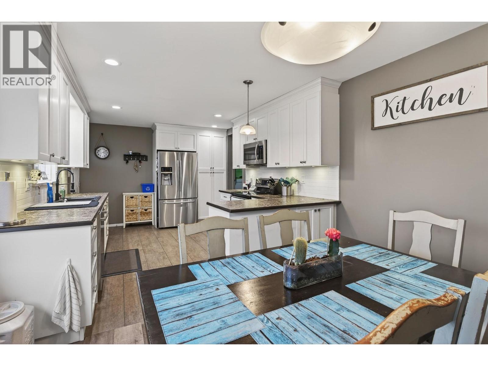 2375 Briarwood Avenue, Kamloops, British Columbia  V2B 4Z6 - Photo 12 - 10373666