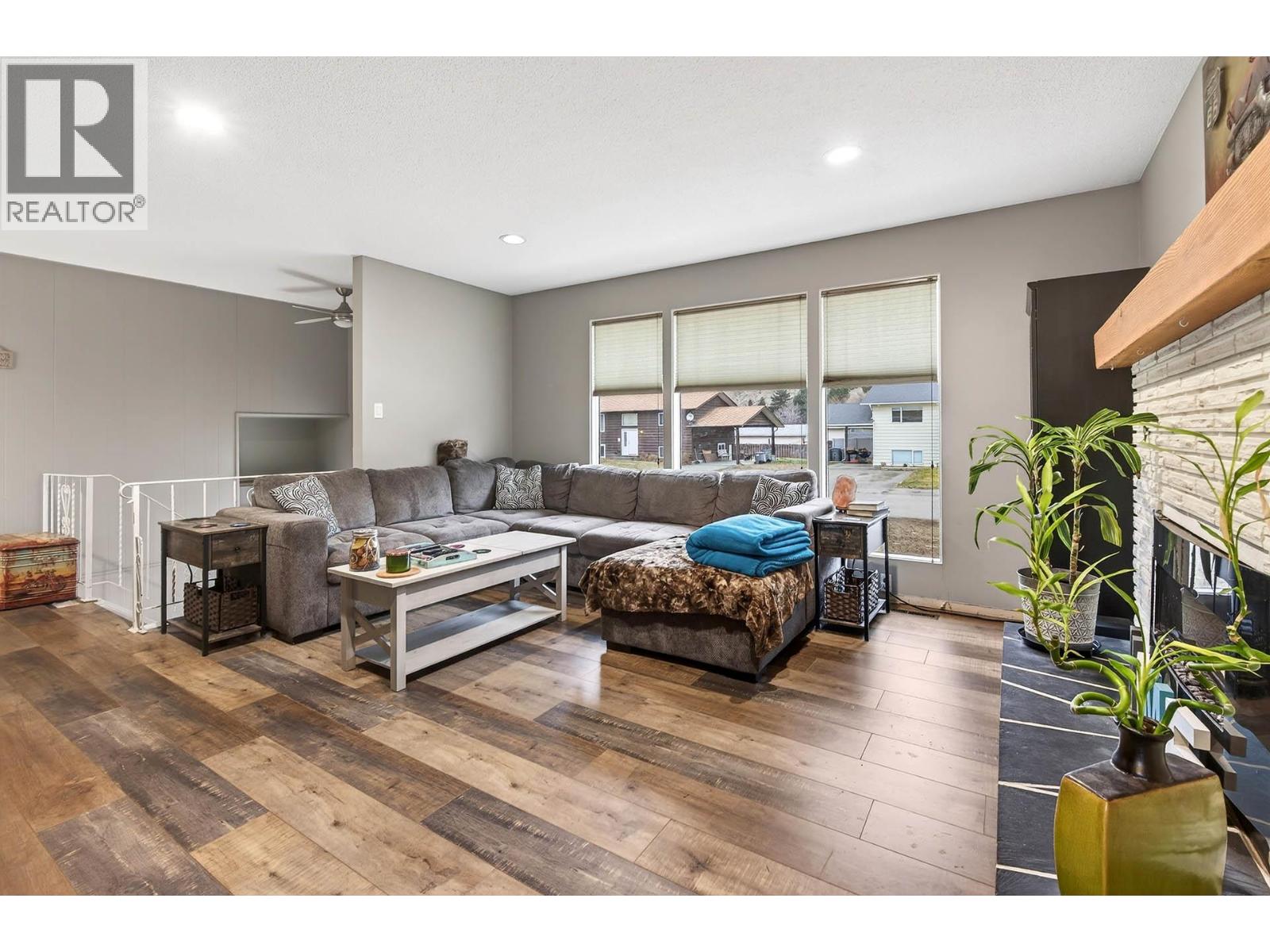 2375 Briarwood Avenue, Kamloops, British Columbia  V2B 4Z6 - Photo 7 - 10373666