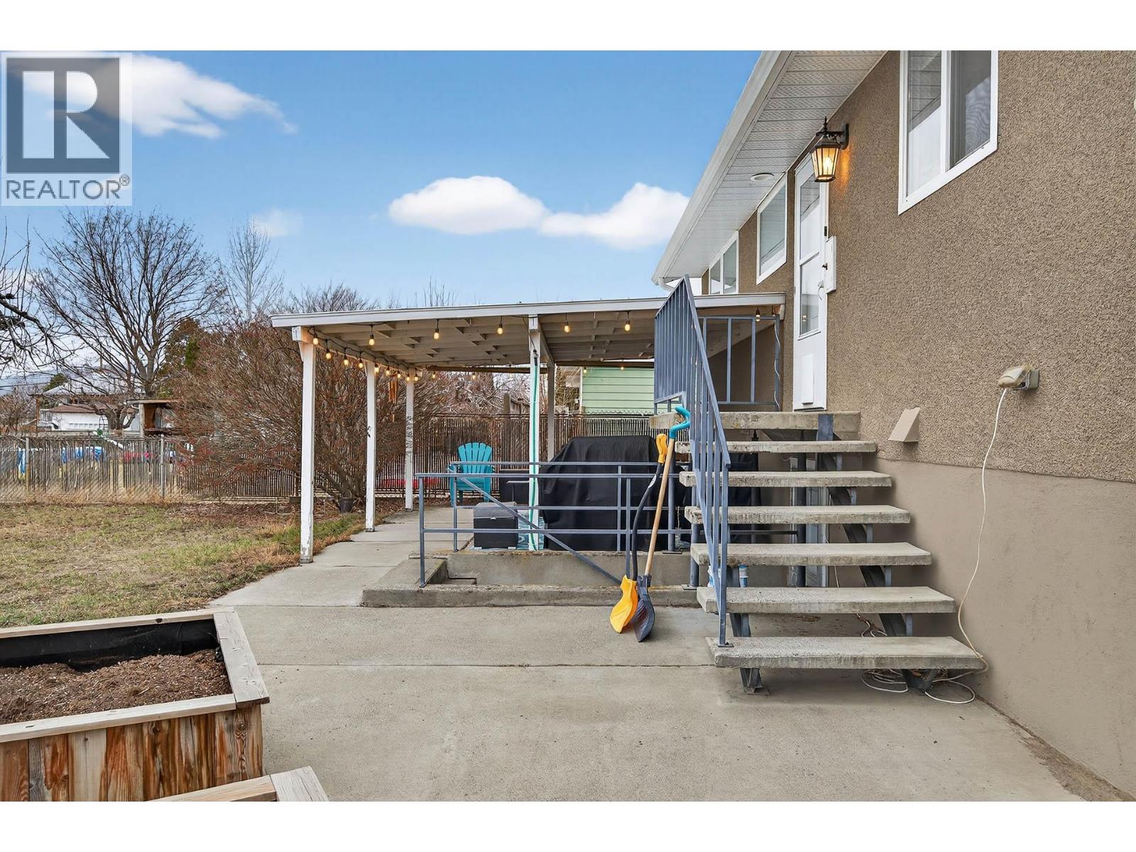 2375 Briarwood Avenue, Kamloops, British Columbia  V2B 4Z6 - Photo 39 - 10373666