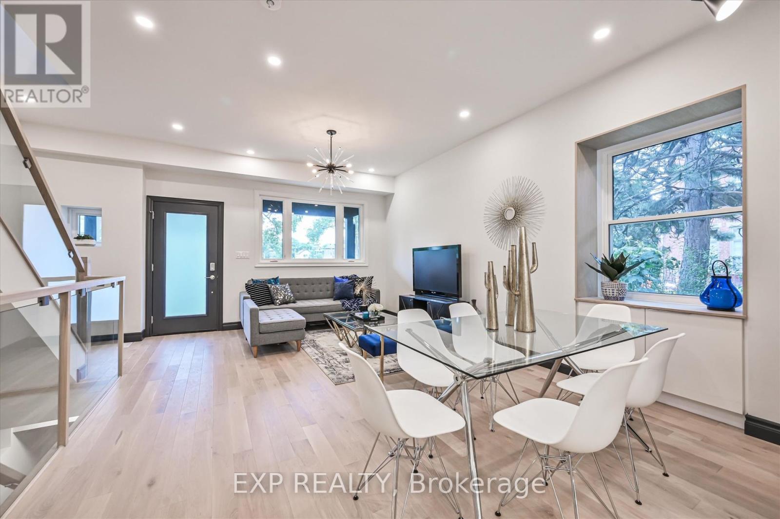 Main & 2f - 922 Logan Avenue, Toronto, Ontario  M4K 3E4 - Photo 6 - E12722770