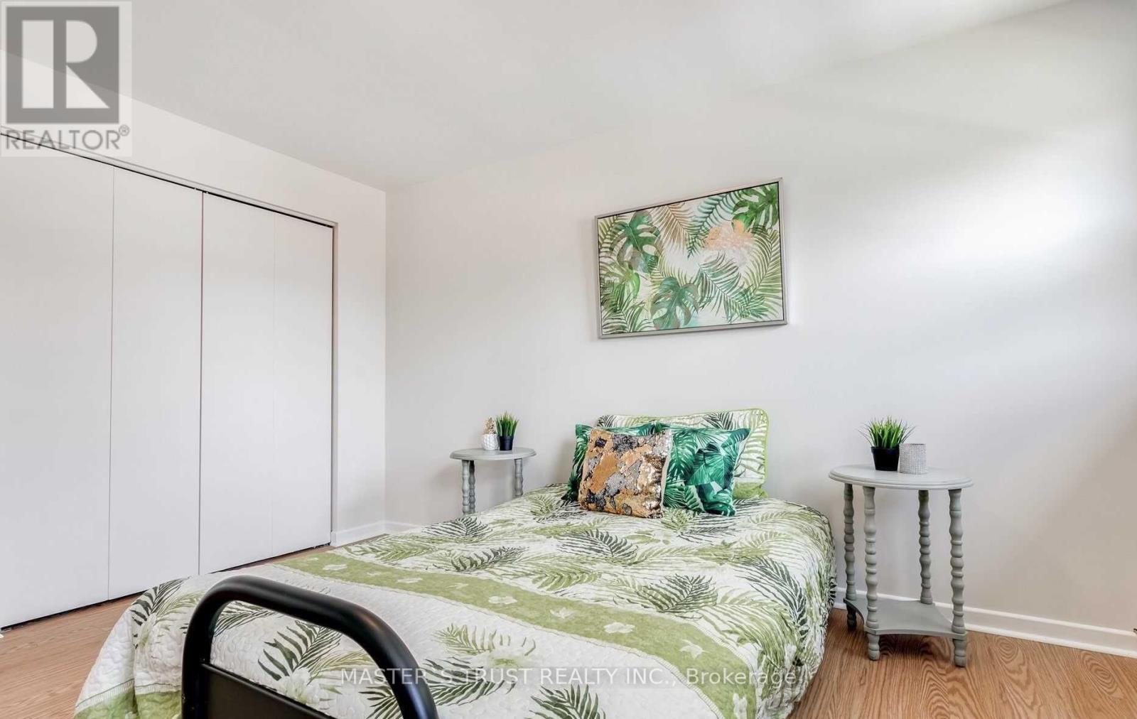 32 Misthollow Square, Toronto, Ontario  M1E 4P4 - Photo 11 - E12722800