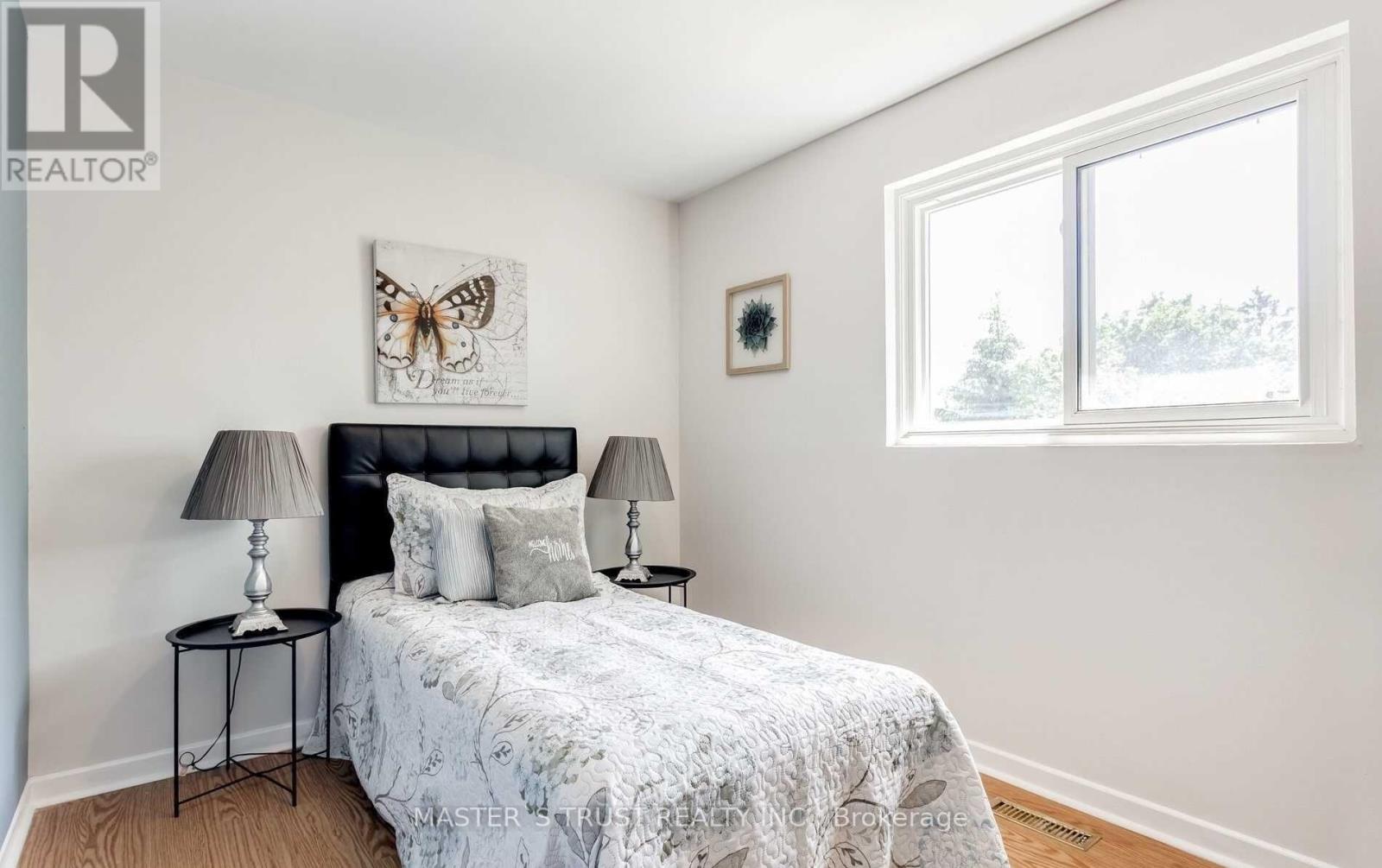 32 Misthollow Square, Toronto, Ontario  M1E 4P4 - Photo 12 - E12722800