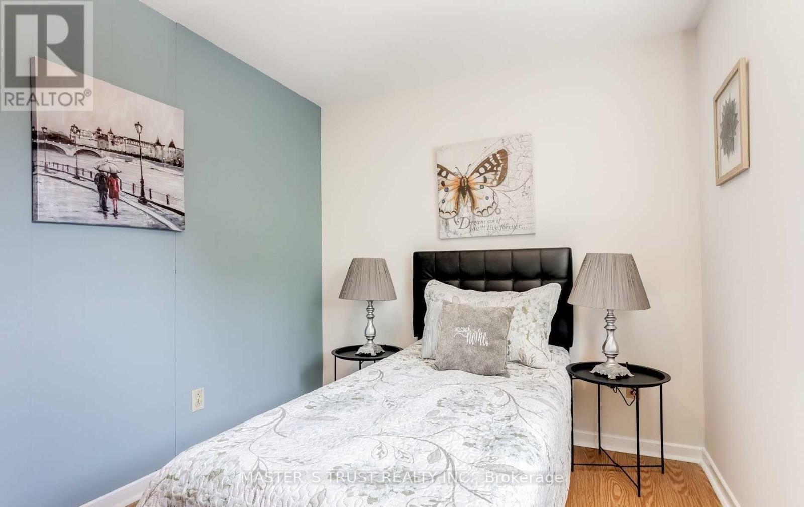 32 Misthollow Square, Toronto, Ontario  M1E 4P4 - Photo 13 - E12722800