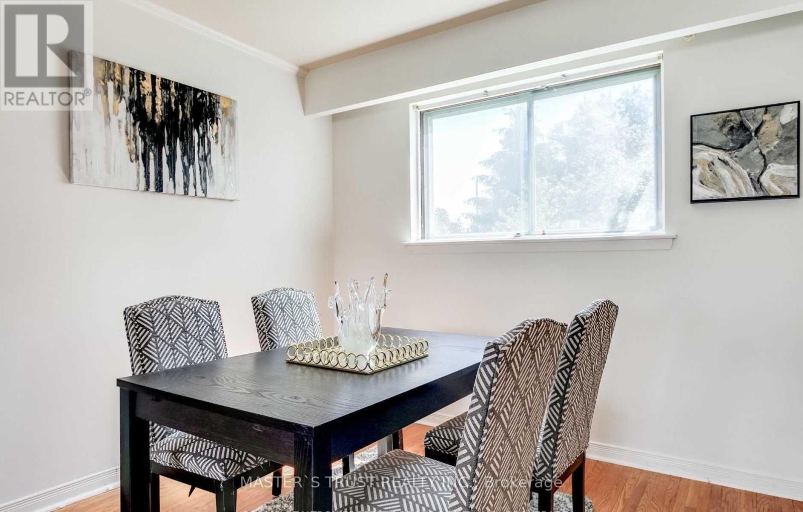 32 Misthollow Square, Toronto, Ontario  M1E 4P4 - Photo 4 - E12722800