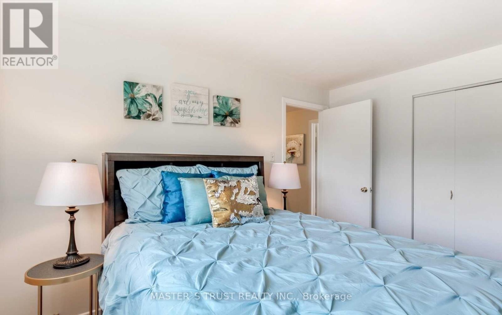 32 Misthollow Square, Toronto, Ontario  M1E 4P4 - Photo 7 - E12722800