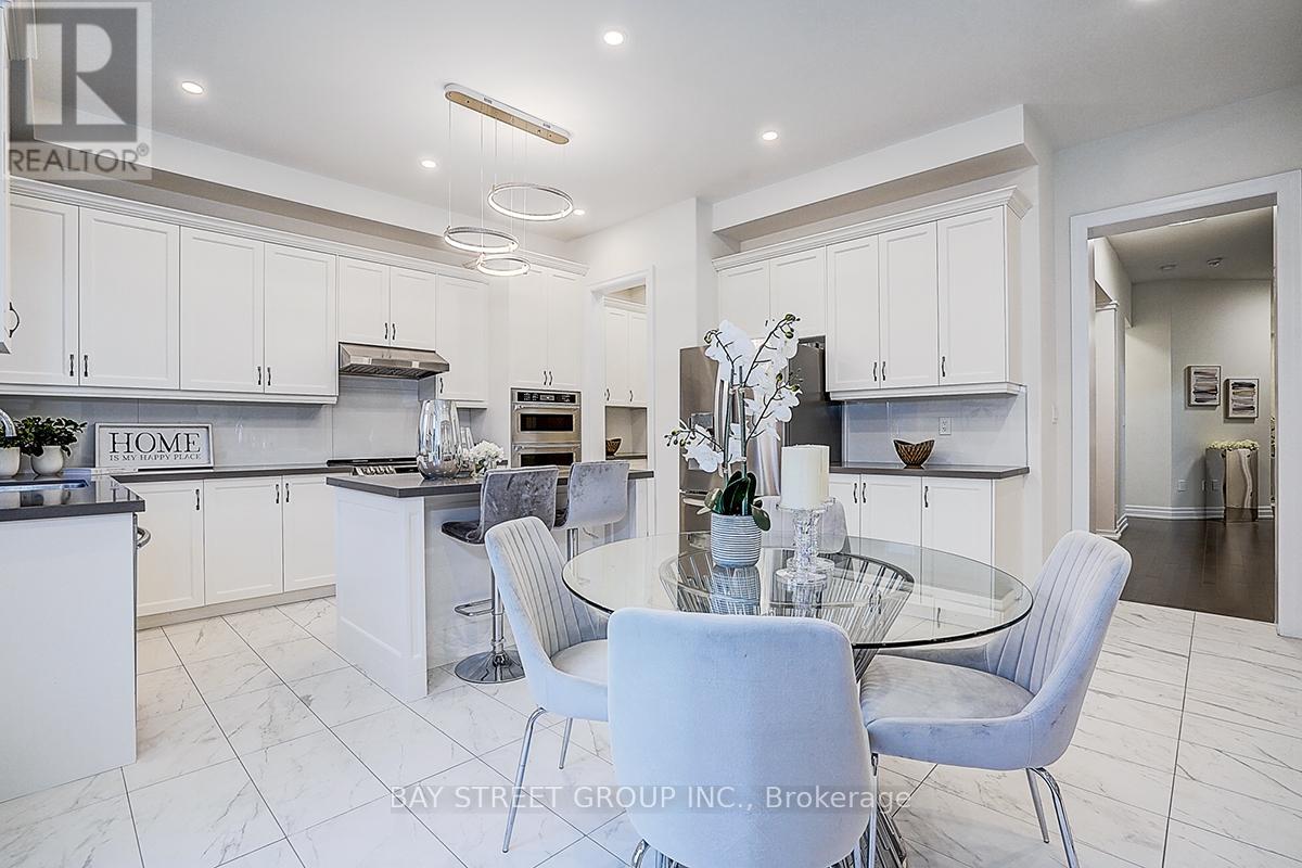 16 Botelho Circle, Aurora, Ontario  L4G 3X3 - Photo 16 - N12722808