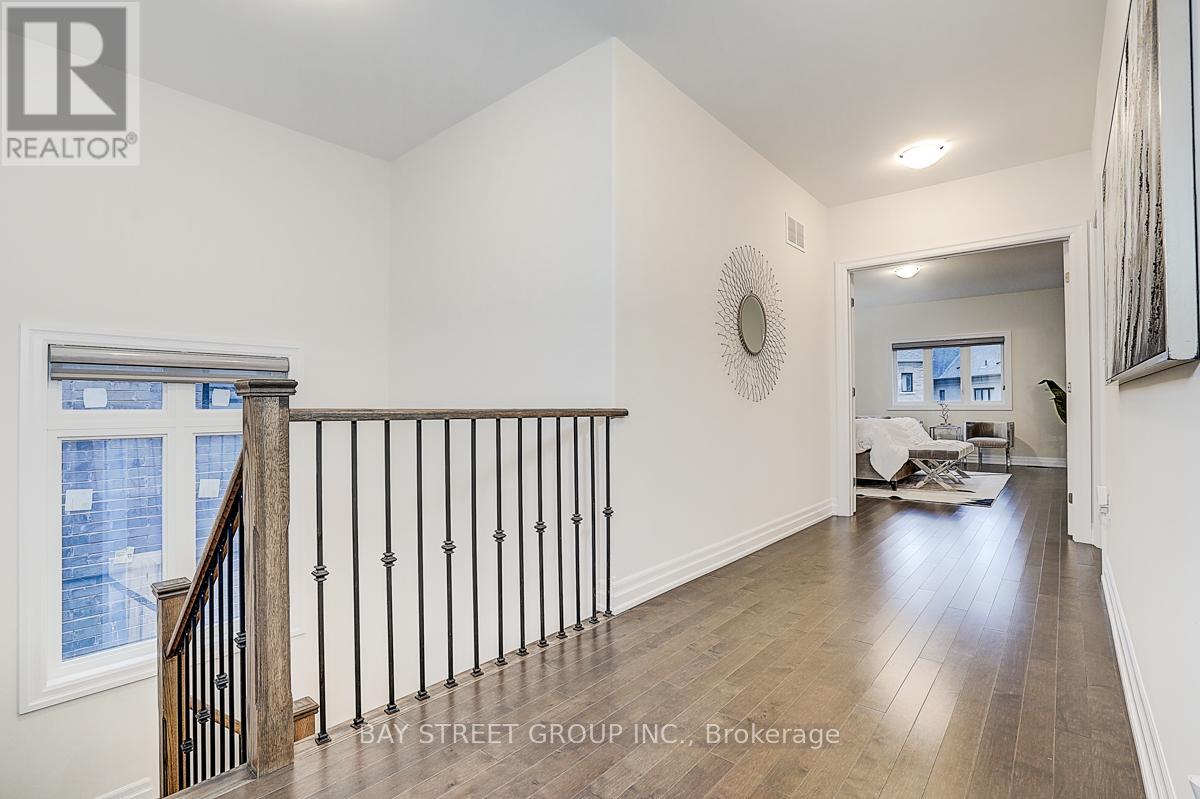 16 Botelho Circle, Aurora, Ontario  L4G 3X3 - Photo 24 - N12722808