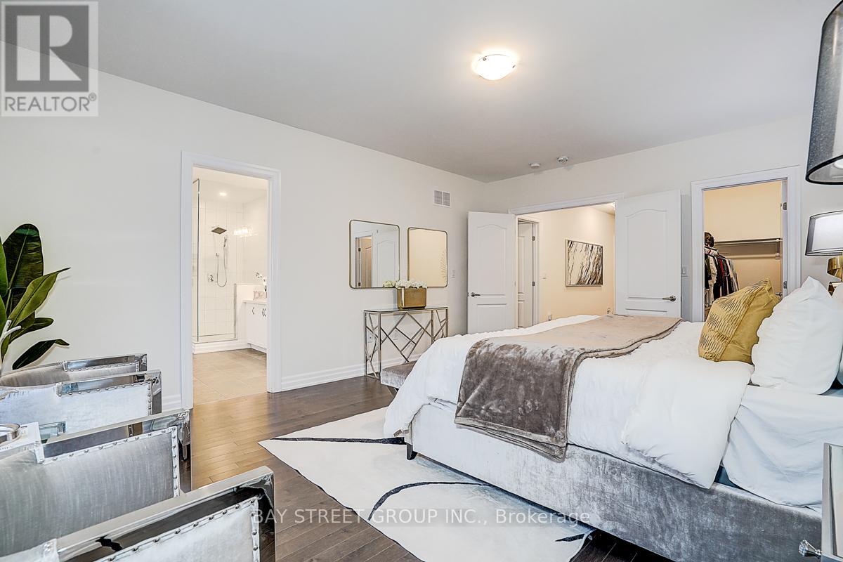 16 Botelho Circle, Aurora, Ontario  L4G 3X3 - Photo 27 - N12722808