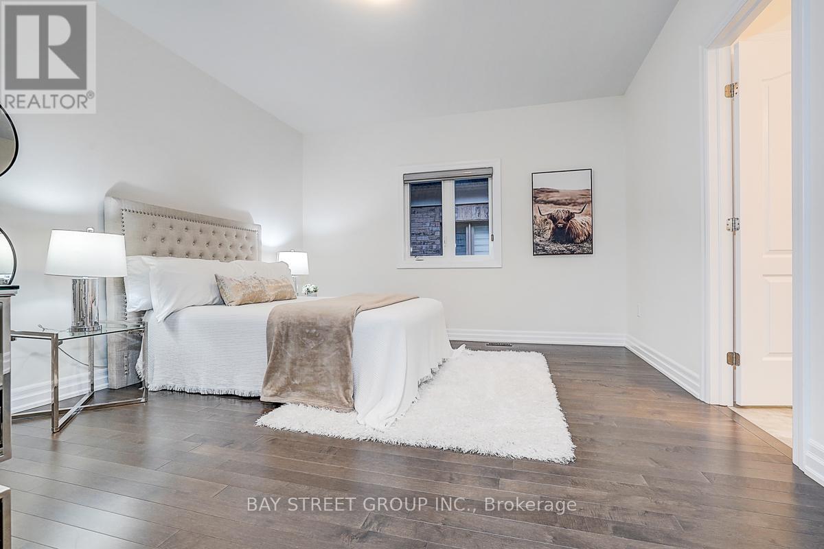 16 Botelho Circle, Aurora, Ontario  L4G 3X3 - Photo 33 - N12722808