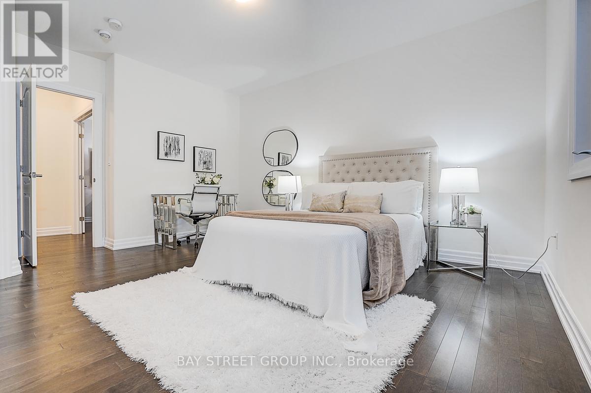 16 Botelho Circle, Aurora, Ontario  L4G 3X3 - Photo 35 - N12722808