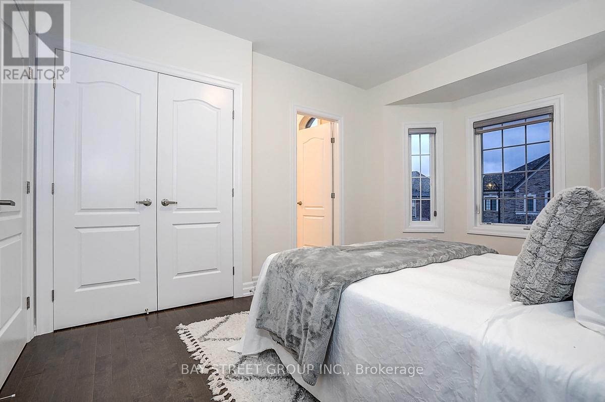 16 Botelho Circle, Aurora, Ontario  L4G 3X3 - Photo 42 - N12722808