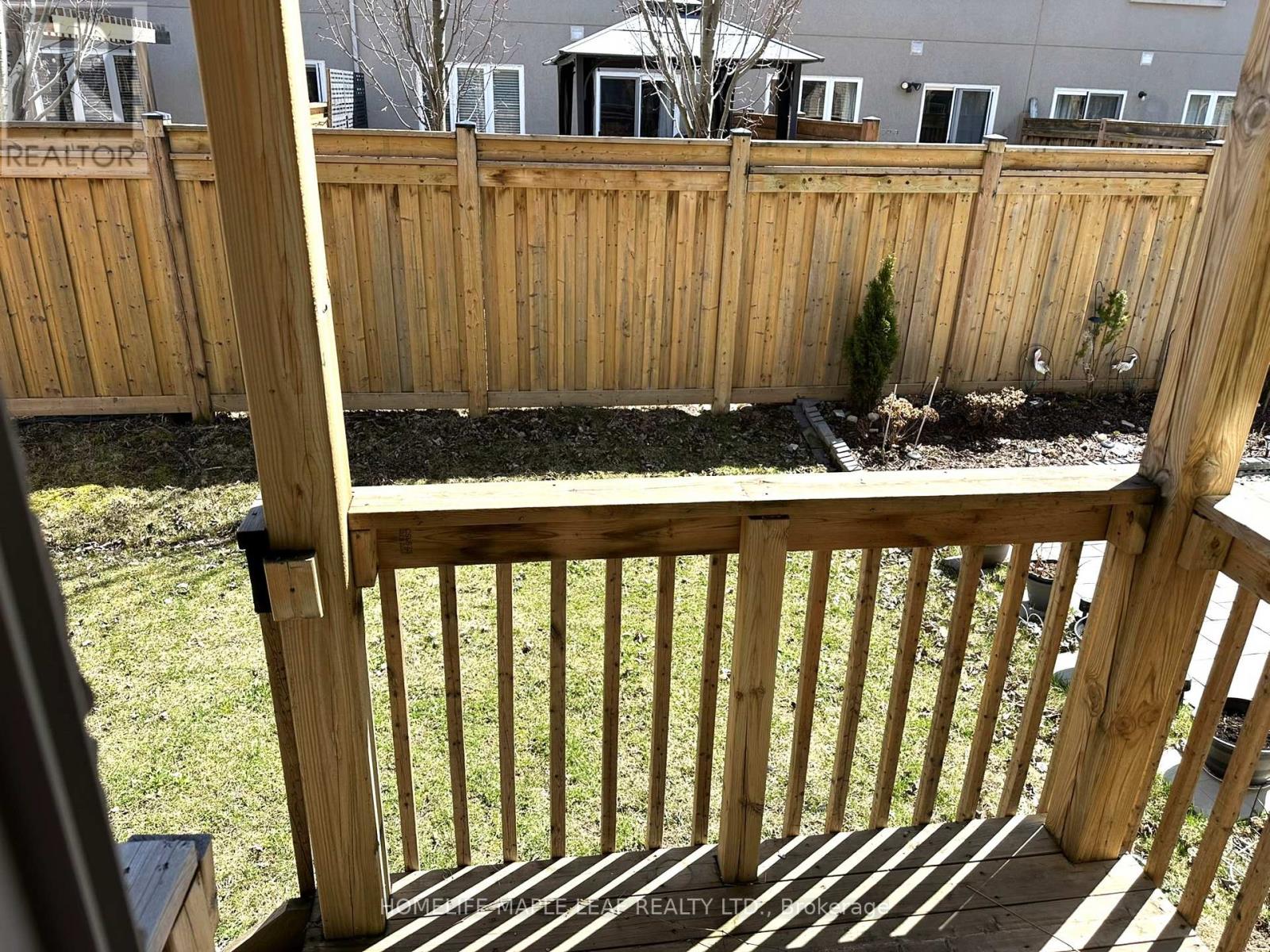 26 Borers Creek Circle, Hamilton, Ontario  L8B 1W3 - Photo 5 - X12722764