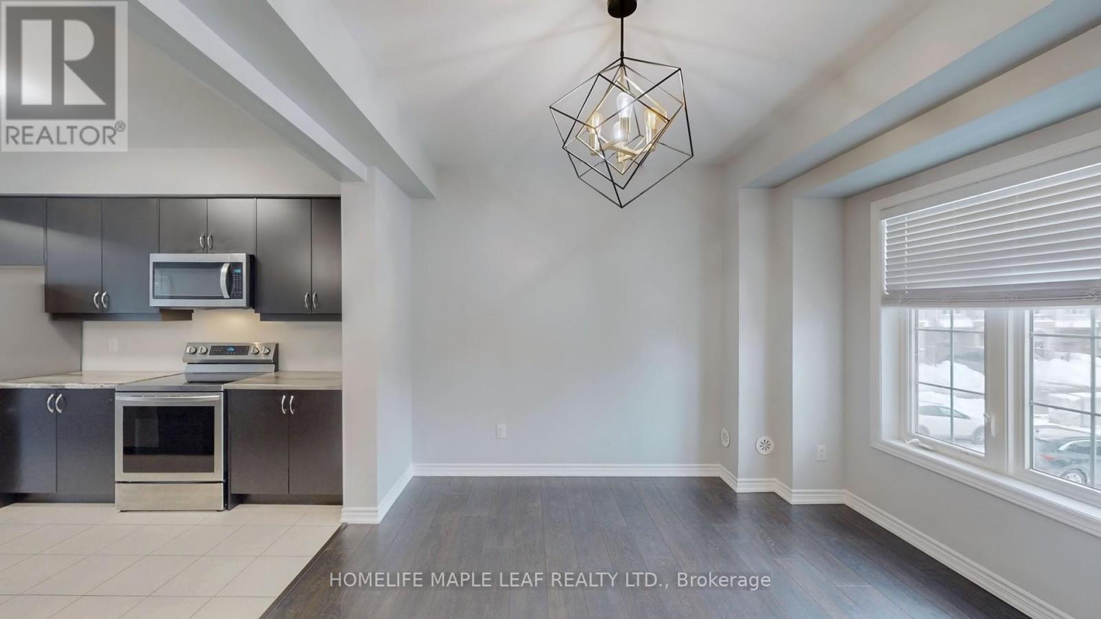 26 Borers Creek Circle, Hamilton, Ontario  L8B 1W3 - Photo 8 - X12722764