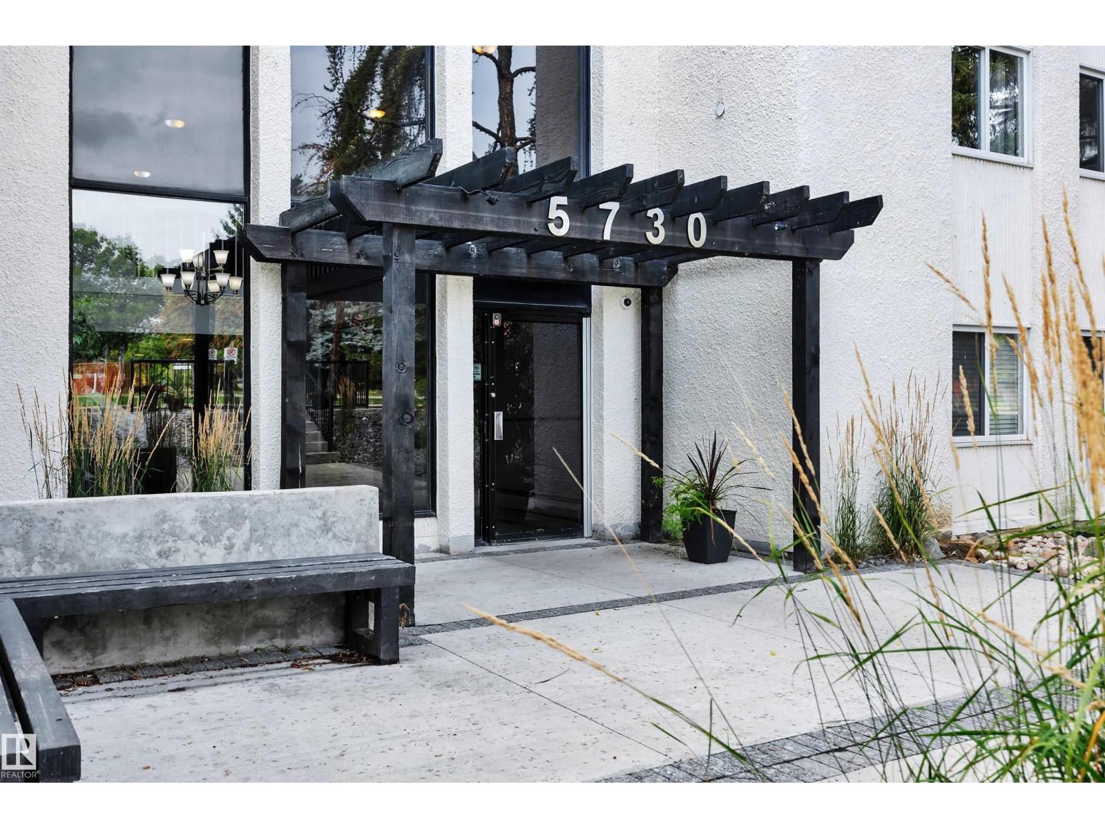 #222 5730 Riverbend Rd Nw, Edmonton, Alberta  T6H 4T4 - Photo 2 - E4470837