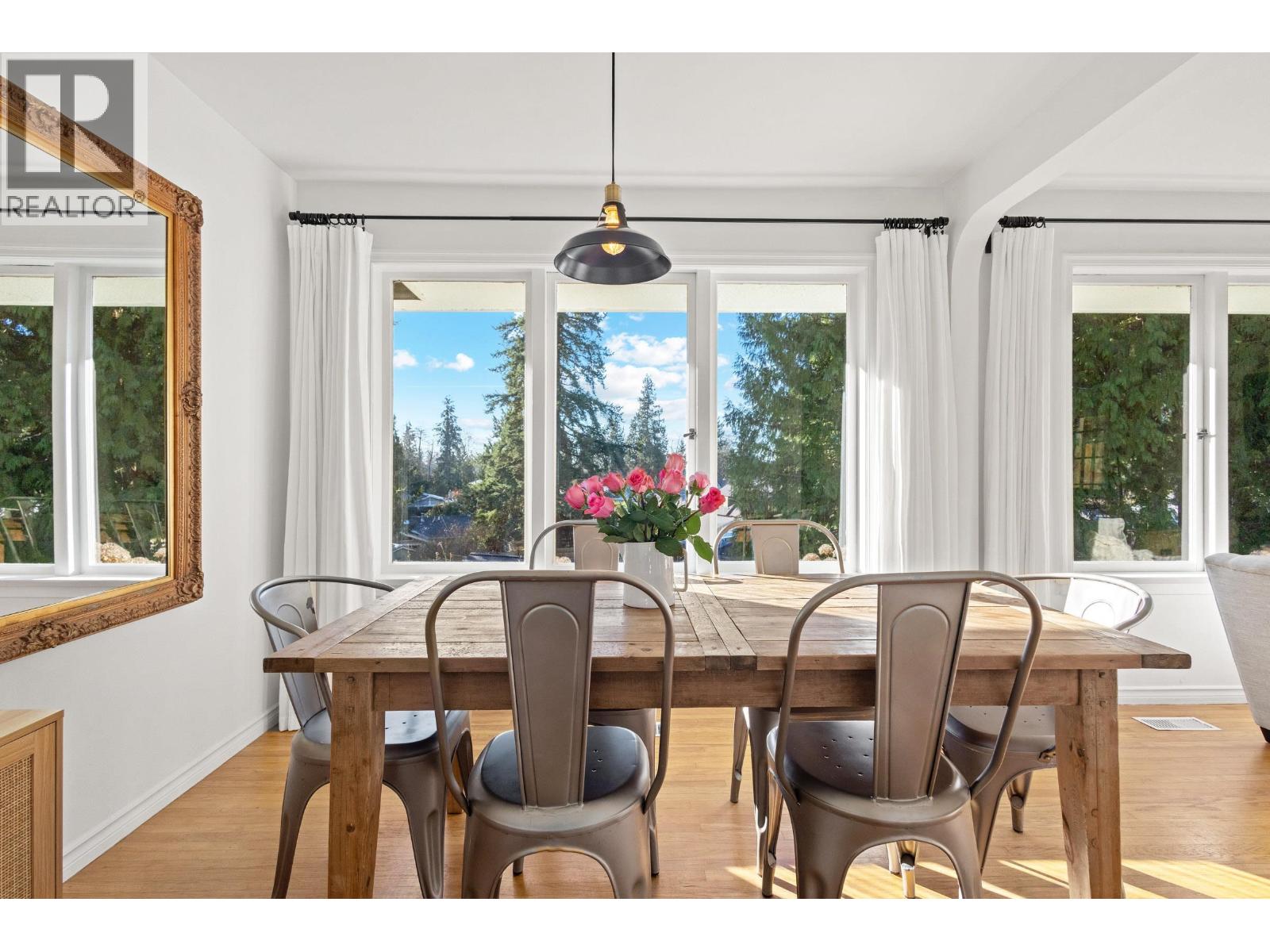 1275 Brantwood Road, North Vancouver, British Columbia  V7R 1G6 - Photo 8 - R3081678